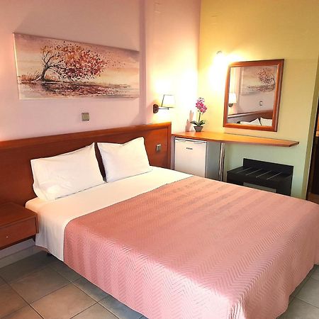 Hotel Prigipikon Suites And Sofites Loutra Ipatis Eksteriør billede